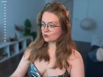 Freechat emilyforelsket on Chaturbate