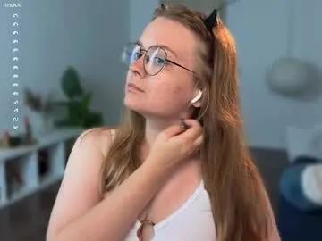Freechat emilyforelsket on Chaturbate