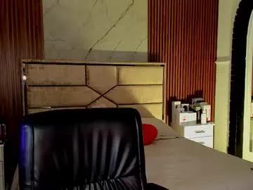 emilyhendrix_ — Deepthroat Lovers, this is his paradise | Destroy our make up Messy show | #deepthroat #saliva #fuckmachine #pregnant  #bbc |