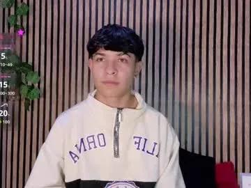 Freechat felipe_boy_18 on Chaturbate