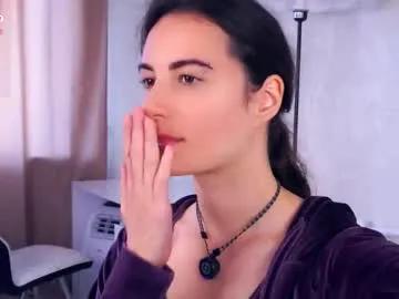 Freechat hollymonica on Chaturbate