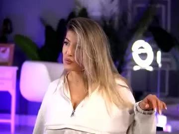 Freechat kellymathews on Chaturbate