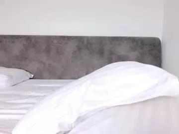 Freechat little_red_diamond on Chaturbate