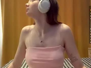 Freechat maidacompston on Chaturbate