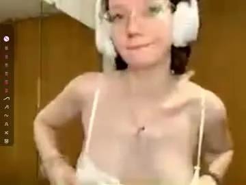 Freechat maidacompston on Chaturbate