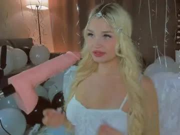 nerdy_freyua — GOAL: get naked [324 tokens left] #fuckmachine #blonde #deepthroat #teen #squirt #bigboobs