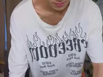 Freechat va1ora on Chaturbate