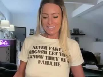 velvetbarbie — Give my pussy tourettes 99/1150/220 #mature #milf #realboobs #ass #highheels