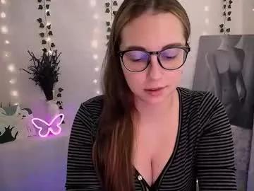 Freechat yours_piece_of_happiness_ on Chaturbate