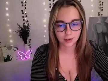 Freechat yours_piece_of_happiness_ on Chaturbate