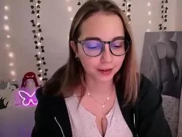Freechat yours_piece_of_happiness_ on Chaturbate