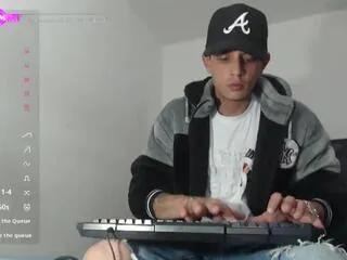 Offline aandrew_cooper on Flirt4Free