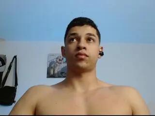 Offline adam_keith on Flirt4Free