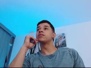 Offline adam_keith on Flirt4Free