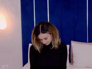 Freechat alessia_denise on Flirt4Free