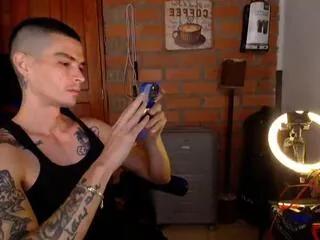 Offline alex_devegas on Flirt4Free