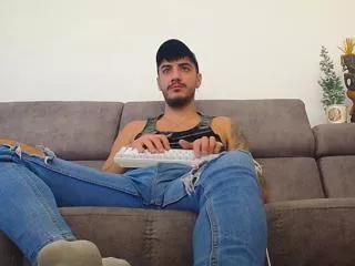 Offline andrew_bannerr on Flirt4Free