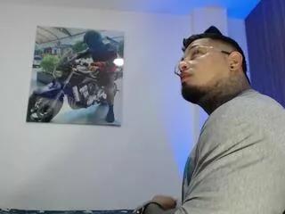 Offline apolo_strongman on Flirt4Free