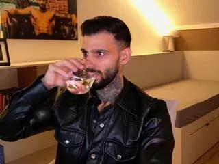 Offline ares_fayne on Flirt4Free