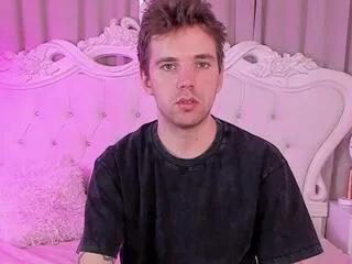 Freechat arthur_andrews on Flirt4Free