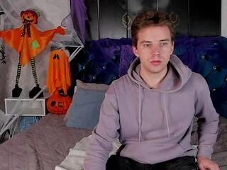 Freechat arthur_andrews on Flirt4Free