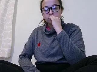 Away bambi_bi on Flirt4Free