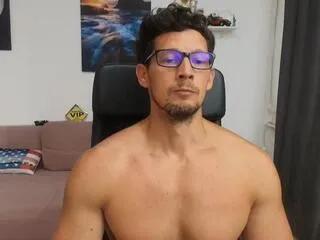 Offline brutus_k on Flirt4Free