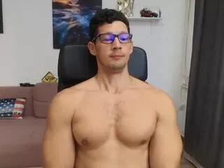 Offline brutus_k on Flirt4Free