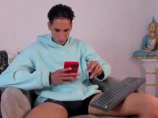 Offline camilo_riivera on Flirt4Free