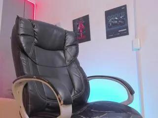 Offline carter_mcklein on Flirt4Free