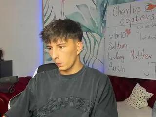 Offline charlie_florenzi on Flirt4Free