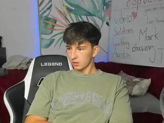 Offline charlie_florenzi on Flirt4Free