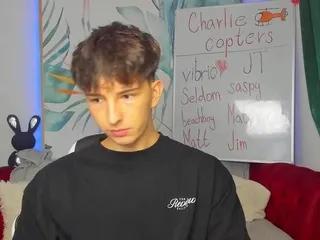 Offline charlie_florenzi on Flirt4Free