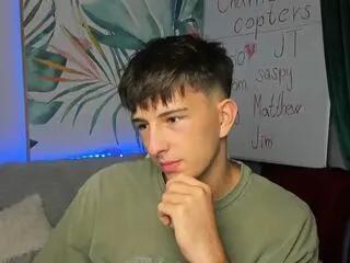 Offline charlie_florenzi on Flirt4Free