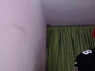 Offline chris_evanss on Flirt4Free