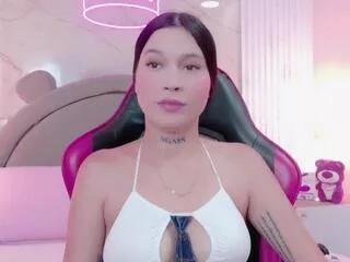 Offline cloe_joness on Flirt4Free