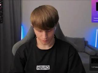 Offline curtis_crew on Flirt4Free