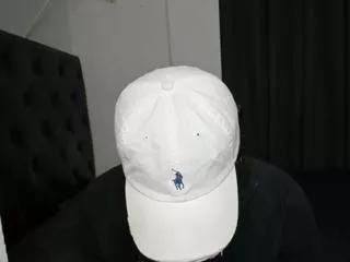 Offline damiano_lucaferri on Flirt4Free