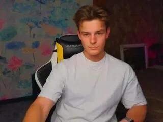 Offline darian_thorne on Flirt4Free