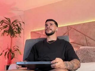 Freechat dick_griffith on Flirt4Free