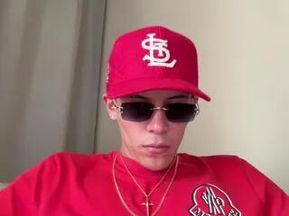 Freechat duncan_collins on Flirt4Free