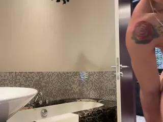 Freechat duncan_collins on Flirt4Free