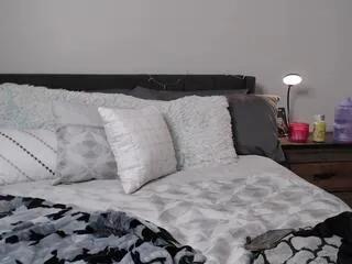 Freechat ellie_ecstasy on Flirt4Free