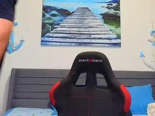 Offline emilio_reynolds on Flirt4Free