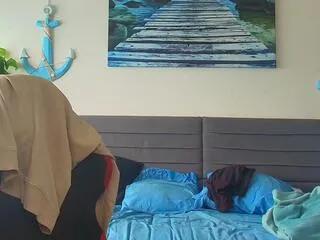 Offline emilio_reynolds on Flirt4Free