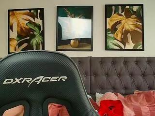 Offline emilio_reynolds on Flirt4Free