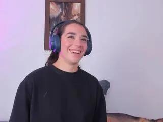 Freechat emily_sands on Flirt4Free