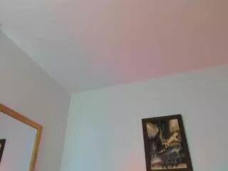 Freechat emily_sands on Flirt4Free