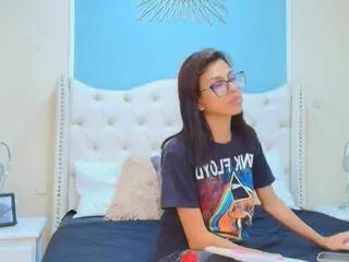 Offline emiy_lopera on Flirt4Free