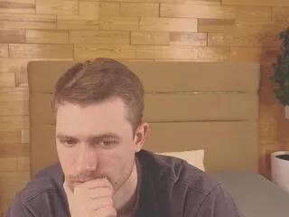 Offline ethan_pinkman on Flirt4Free